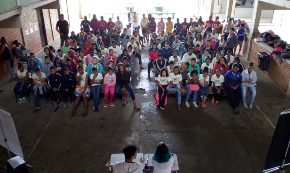 Câmara em Movimento vai a escolas do município