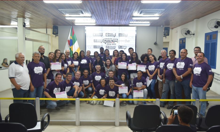 Estudantes de PN recebem certificados do Parlamento Jovem 2019