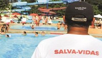 Serviços de salva-vidas poderão ser obrigatórios nas piscinas públicas e particulares do município