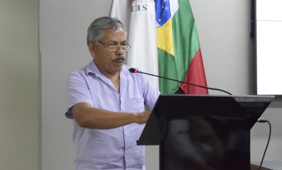 Vereador Machadinho participa de reunião com representantes da Fábrica de Papéis