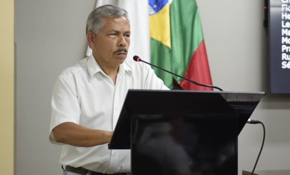 Vereador Machadinho requer ações na área de meio ambiente