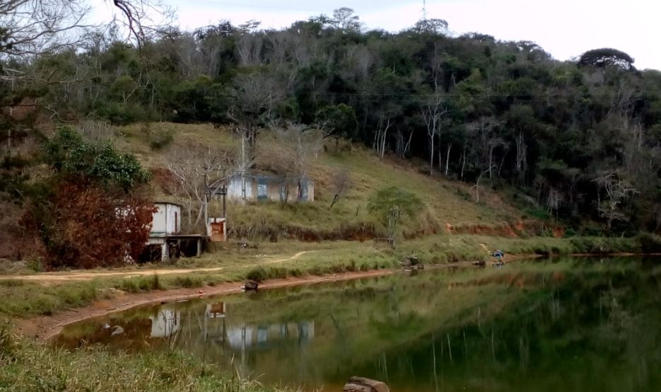 Vereadora Aninha de Fizica reitera pedido para construção de aceiros