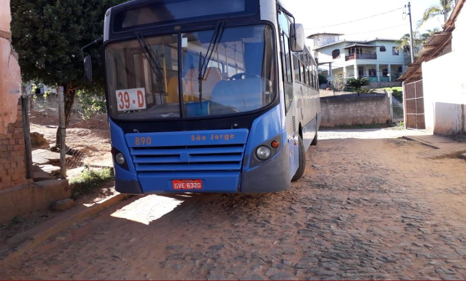 Vereadora Fiota ressalta constantes problemas com o transporte coletivo no Pontal